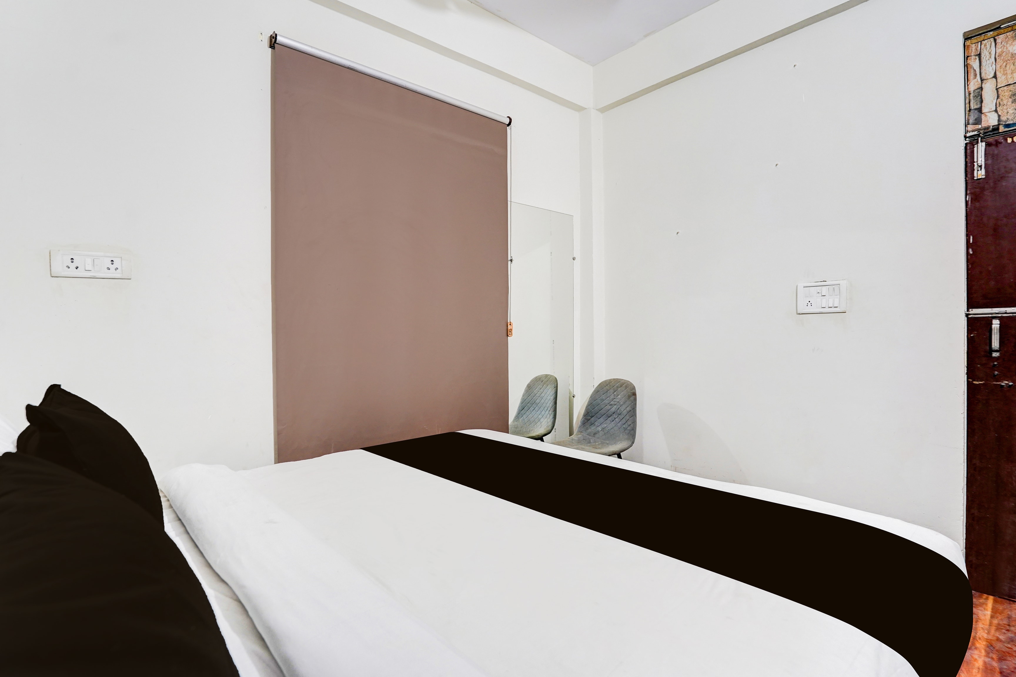 Hotel O George Town - Tap to explore photos