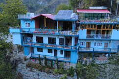 Nav Chetna River View Guest House.