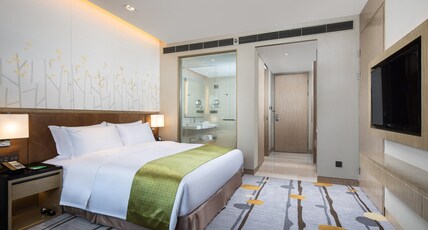 Holiday Inn Shaoguan Downtown Room Type - 1 King Standard Accessible