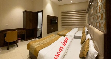 Blossom Inn 400m from Golden Temple Room Type - Family Suite