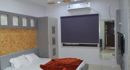 Hotel Arjun Palace Gadarwara Room Type - AC Family 3 Bed Room
