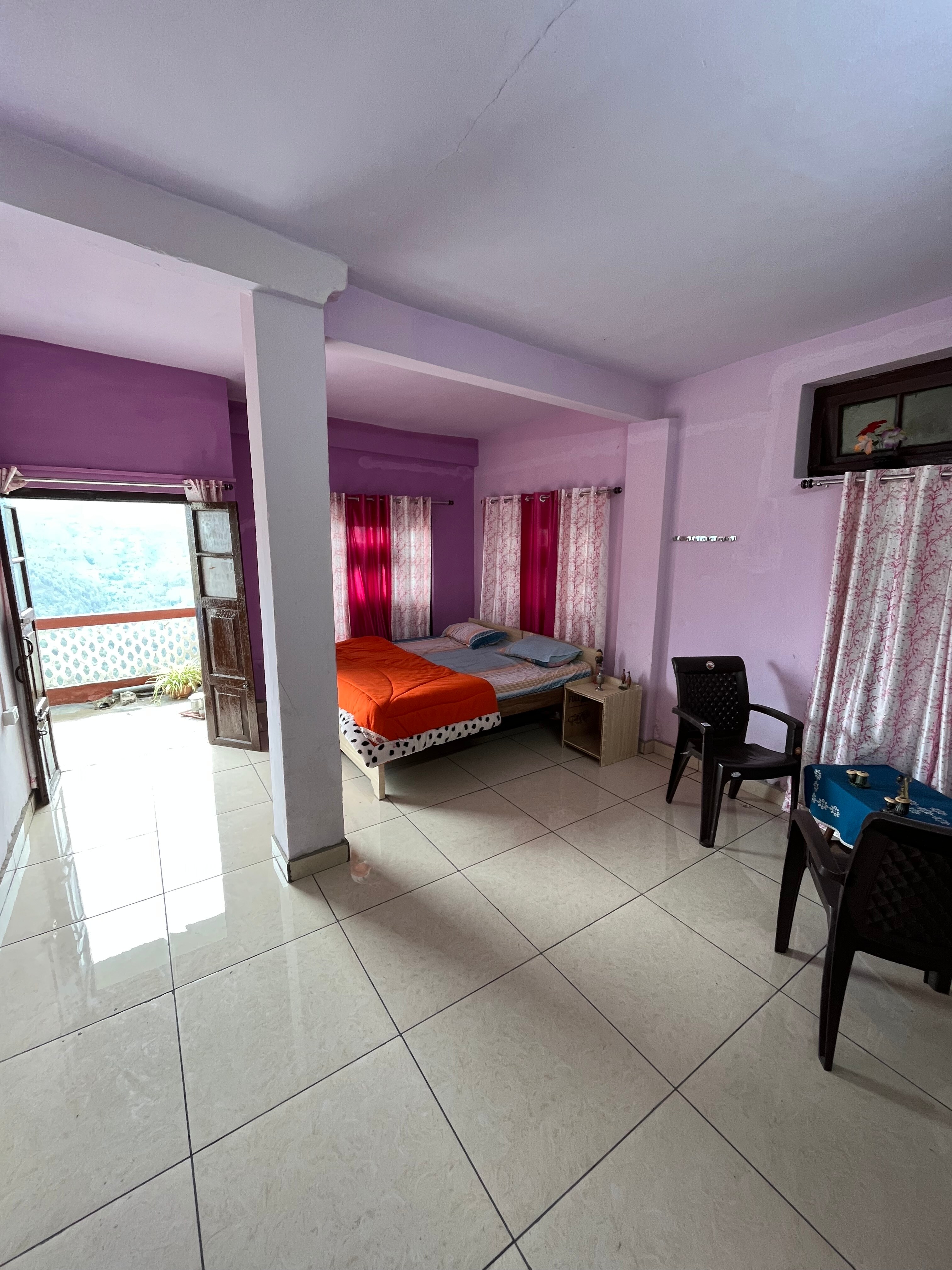 Badriniwas Homestays - Tap to explore photos