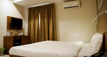 Gino Tourist Home Room Type - Deluxe Room