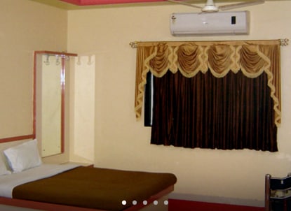Mayura Lodge - Tap to explore photos