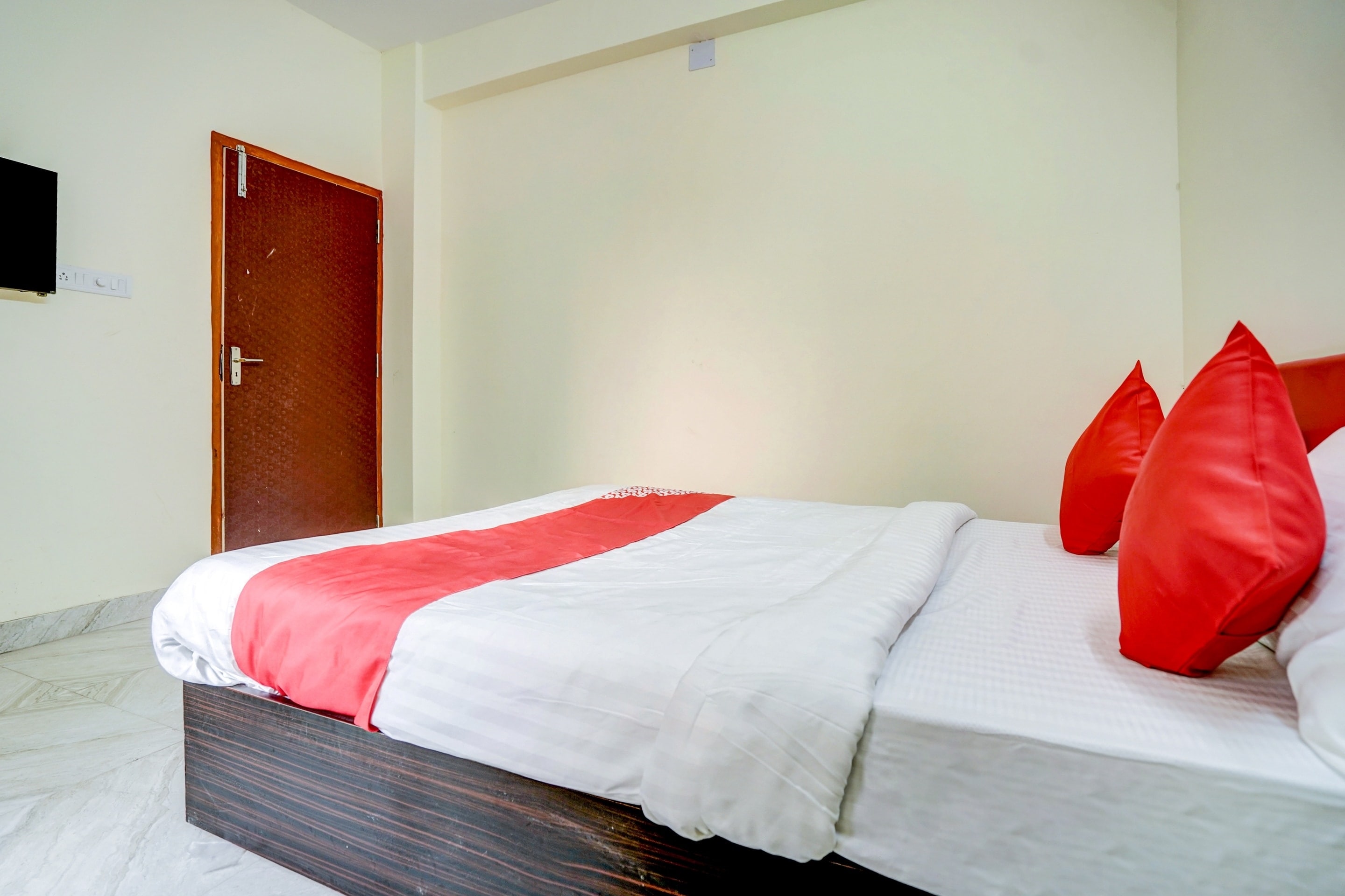 Hotel O Avisi Residency - Tap to explore photos