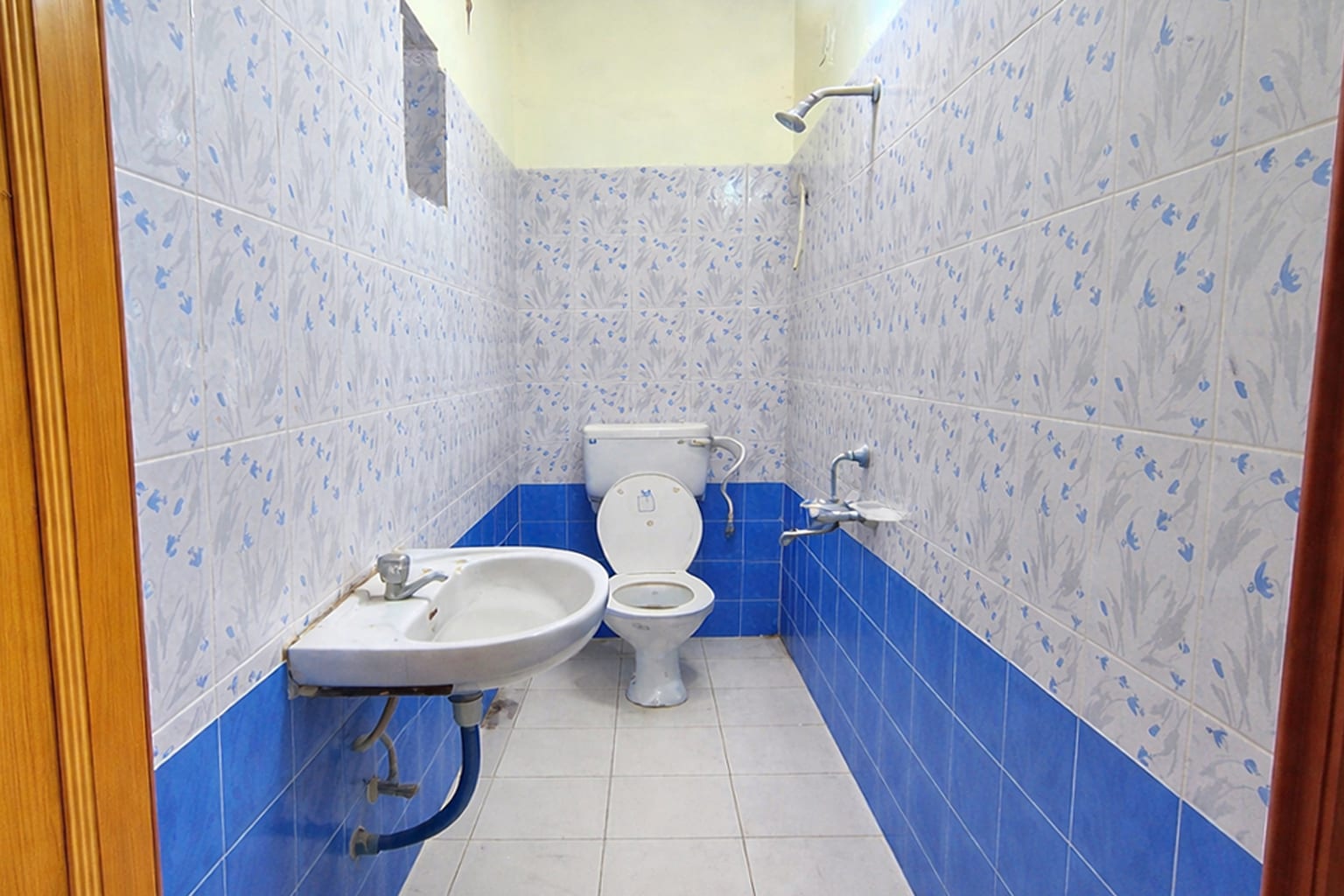 ASHOK NANDINI GUEST HOUSE - Tap to explore photos