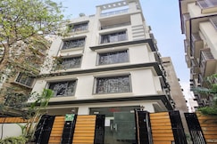 Star Spandan Inn Near Axis Mall