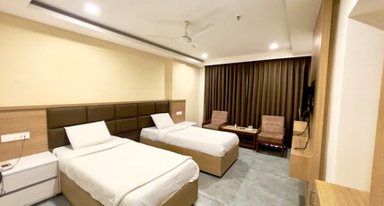 Hotel Chanakya Room Type - Non AC Double Room