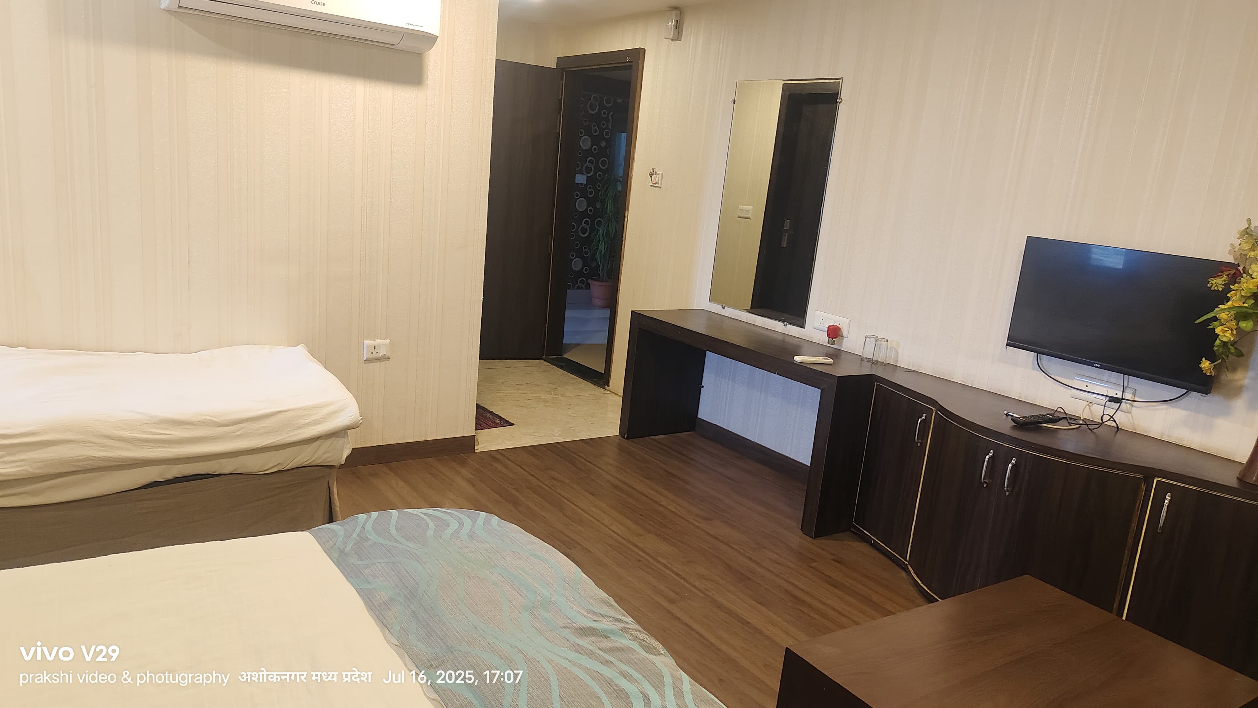 Hotel Rajshree - Tap to explore photos