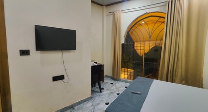 Golden Event Palace Room Type - Premium Garden View AC Room