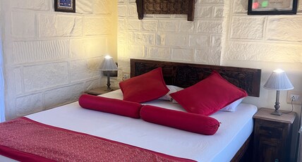 Juna Mahal Boutique Home Stay Room Type - Junior Suite