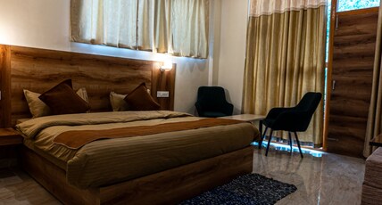 WINTERSTONE STUDIO Room Type - Deluxe Room With Private Balcony