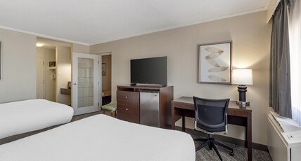 Best Western Cedar Park Inn Room Type - 2 Queen Beds, Non-Smoking, Executive Room, Microwave And Refrigerator, Wi-Fi, Full Breakfast Best Western Cedar Park Inn Room Type - 2 Queen Beds, Non-Smoking, Executive Room, Microwave And Refrigerator, Wi-Fi, Full Breakfast