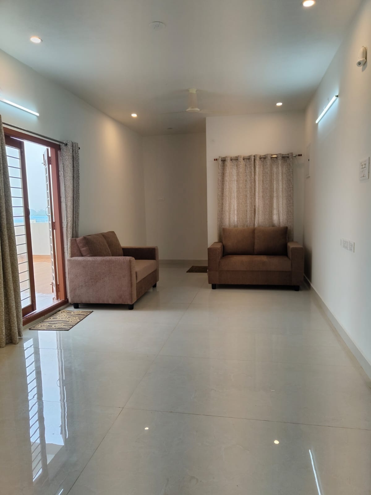 1BHK Full apartment for short stays Chennai - Tap to explore photos
