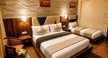 Hotel Yoga Badrinath Dham Room Type - Premium Triple Room