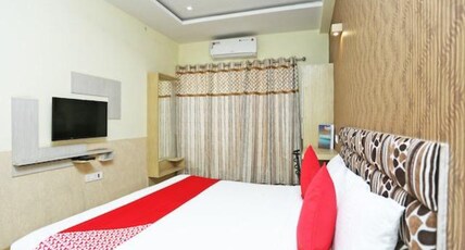 Hotel Shree Balram International Room Type - DELUXE ROOM AC