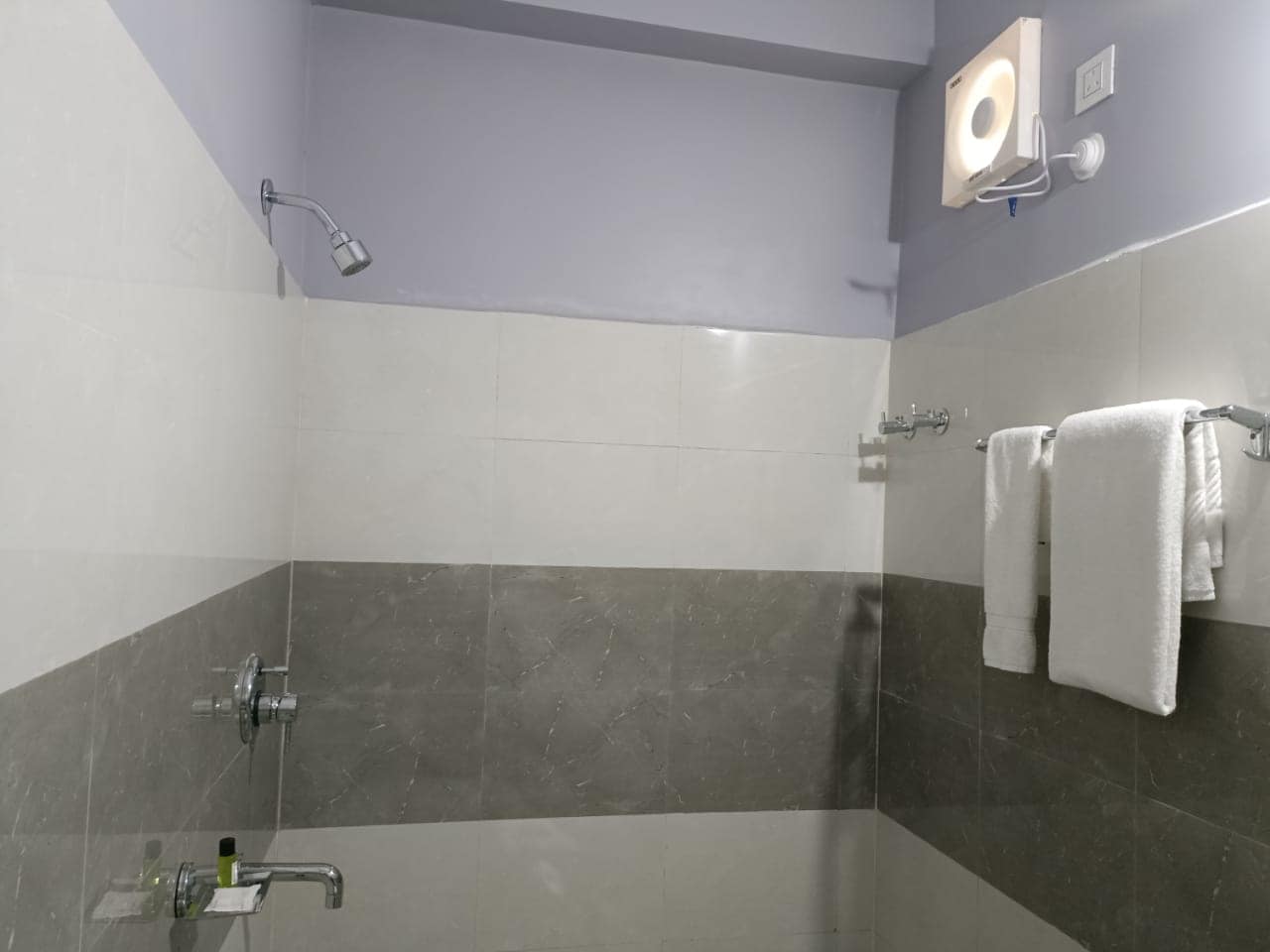 Sona hotel - Tap to explore photos