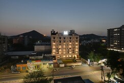 Clay Shivani by Soil to Soul - A Boutique Stay