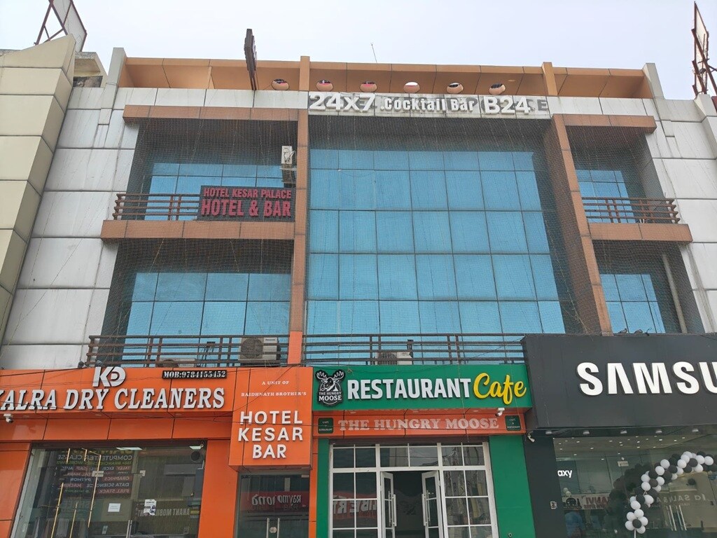 Hotel Kesar Palace Saganer - Tap to explore photos