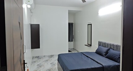 Sri Selvakumar Residency Room Type - Deluxe Queen Room with AC Sri Selvakumar Residency Room Type - Deluxe Queen Room with AC