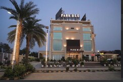 Address of Hotel Park Blu