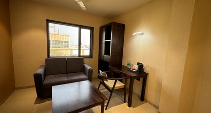 Hotel Avenue Plaza Room Type - SUITE ROOM