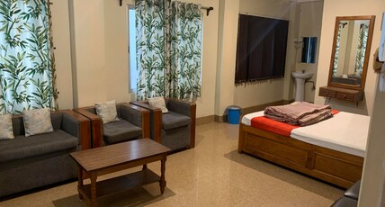 Sree Ganesh Room Type - Deluxe Room