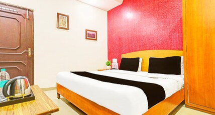 Hotel O Jaistambh Chowk Formerly Guru Kirpa Room Type - Deluxe