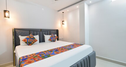 FabHotel SRS Grand - Nr. Mahindra University, Gandi Maisamma Room Type - Deluxe Room