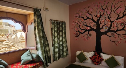 Diamond Guest House Room Type - Deluxe Room