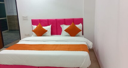 Hotel HR Residency UER 2 Room Type - Bedroom 7