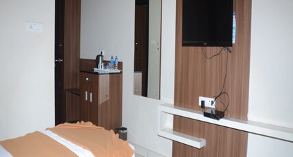 Hotel RK Residency Room Type - Royal Suite