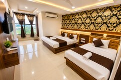 Photos of Hotel Paradise Naroda