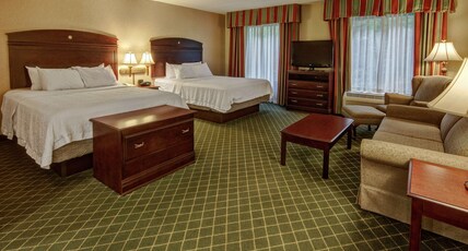 Hampton Inn by Hilton Cambridge Room Type - 2QNS STUDIO SOFABED NOSMOK