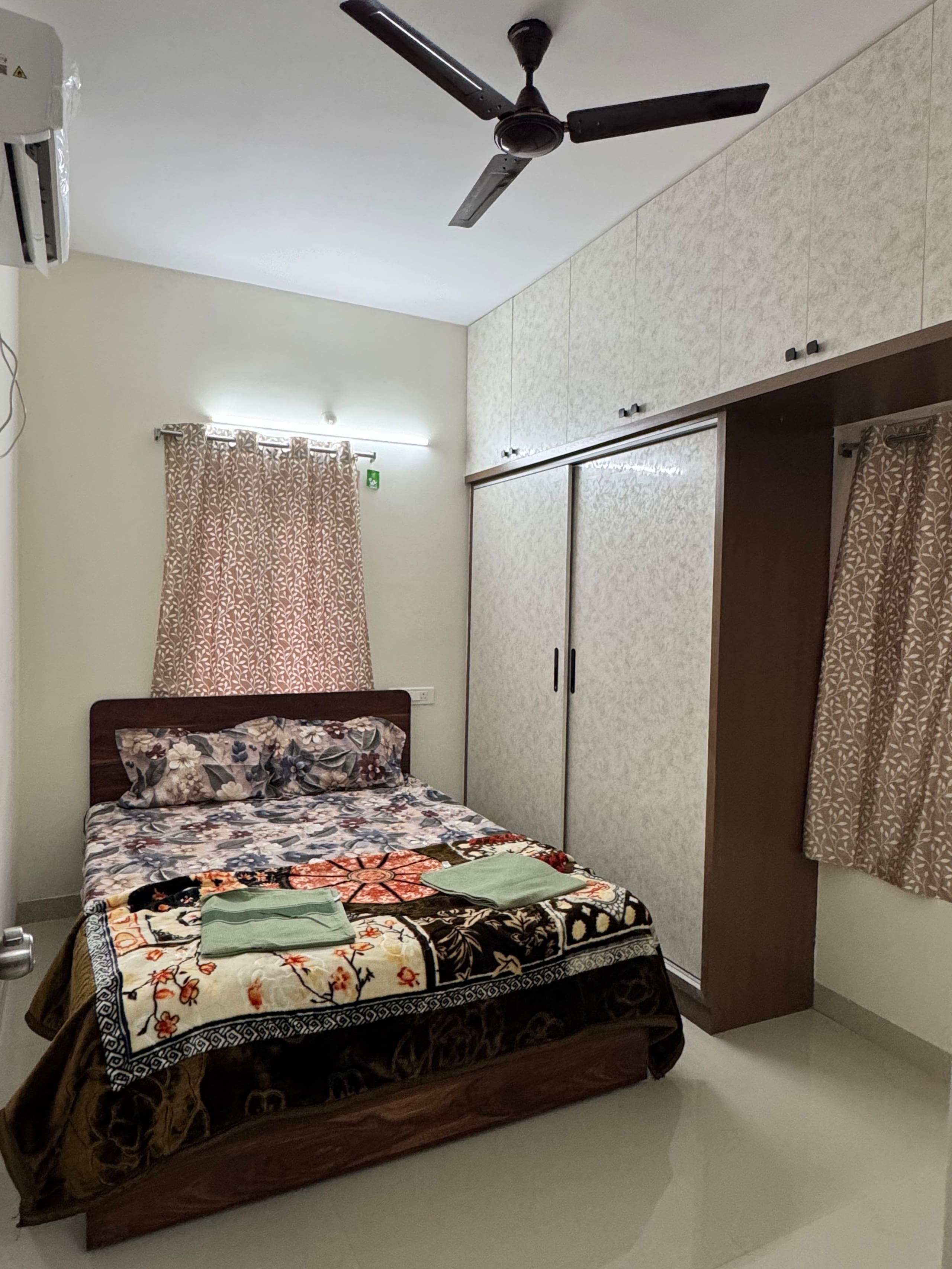 Prestige stay near Wipro AIG US consulate - Tap to explore photos