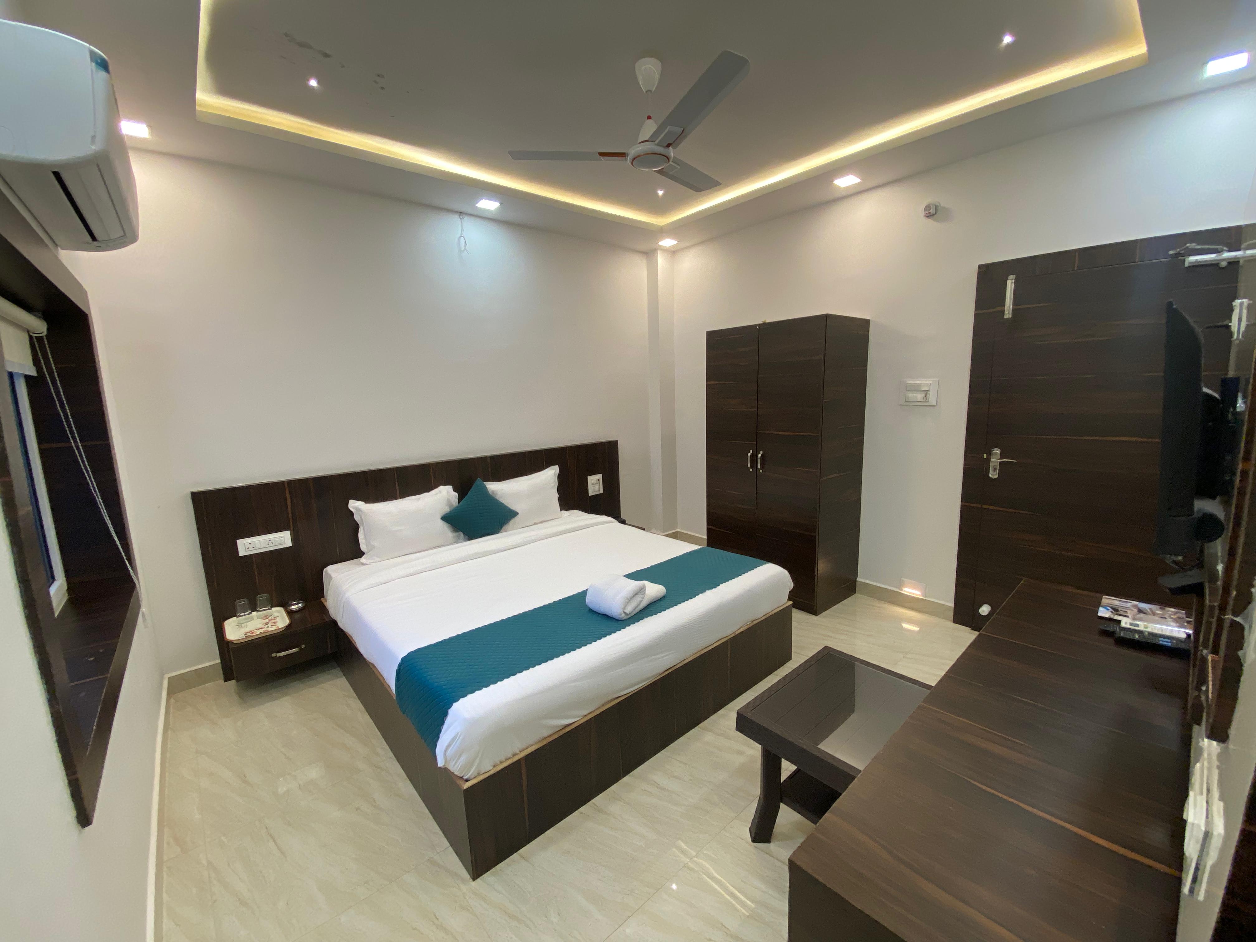 Hotel Shivali Inn - Tap to explore photos