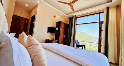 The Retreat Cottage(Stags Not Allowed) Room Type - Deluxe Room Premium B (A.C) Private Balcony