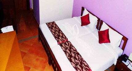 Hotel Breezeland Room Type - A/C STANDARD