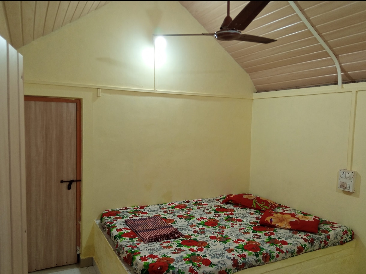 Beach stay gokarna mahaganapati cottages - Tap to explore photos