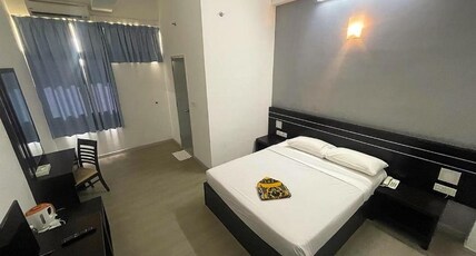 Kuala Melaka Inn Room Type - Deluxe Queen Room