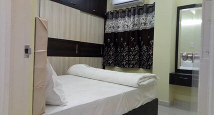Leeo Comforts Room Type - Comfort Room