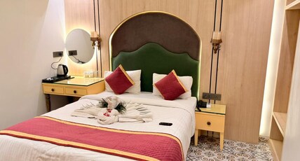 Hotel The Raghavas' Room Type - Deluxe Double Bed Room