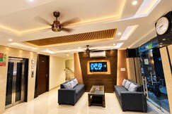 Hotel Silver Street 2 Mins Walk From New Delhi Railway station