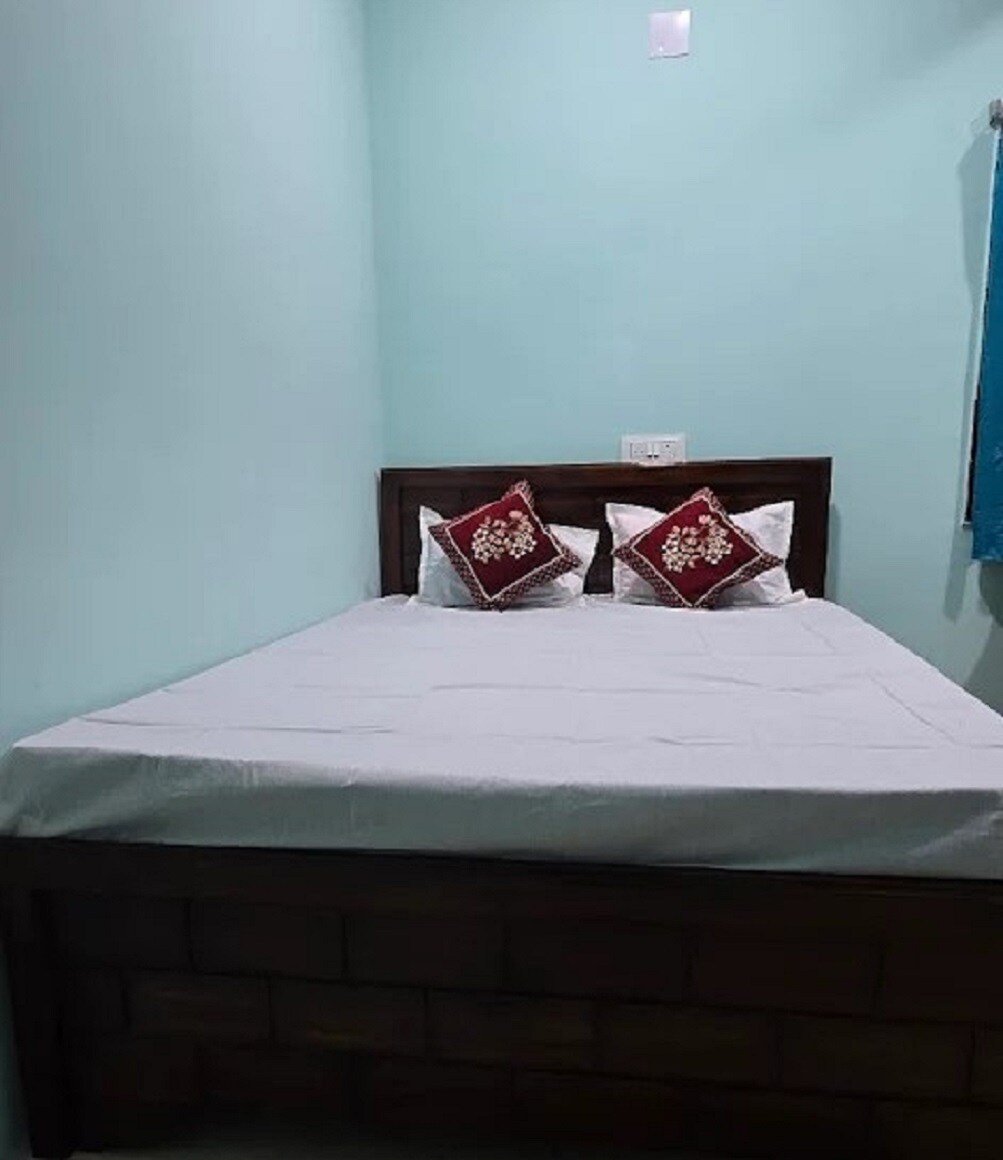 MY FAMILY GUEST HOUSE - Tap to explore photos