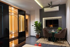 THE DIVENTAA HOTEL & SUITES