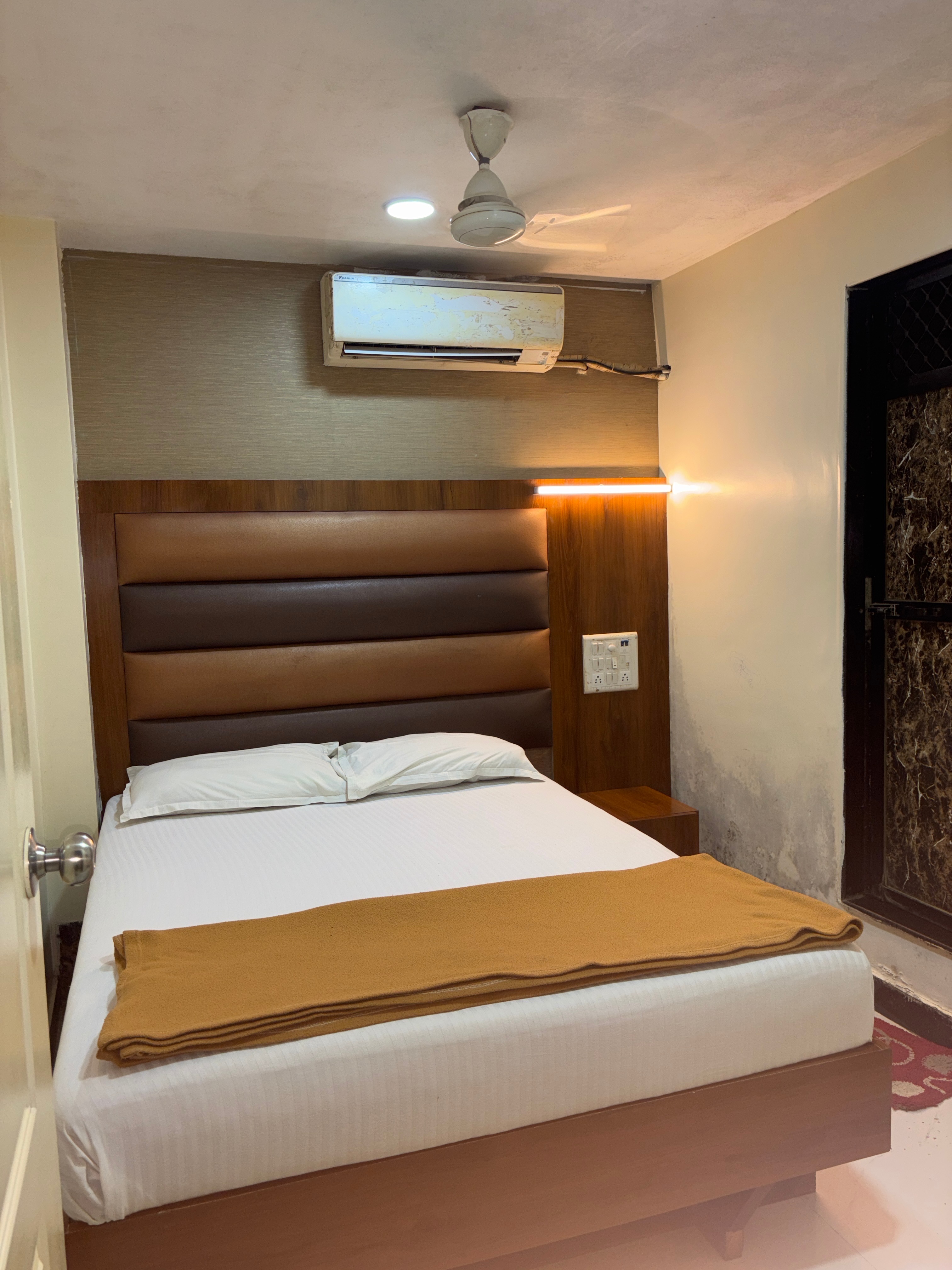 Hotel Al Safa - Tap to explore photos