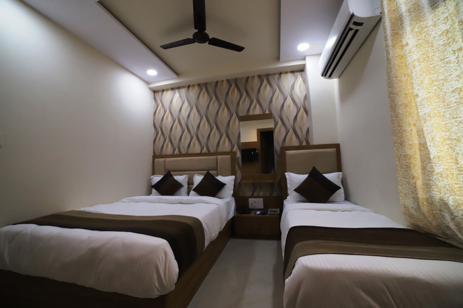 Hotel Surya Villas - Tap to explore photos