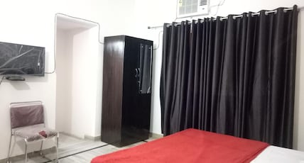The Bird Room Type - Deluxe AC Double Room The Bird Room Type - Deluxe AC Double Room