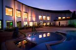 LA CALYPSO BEACH RESORT