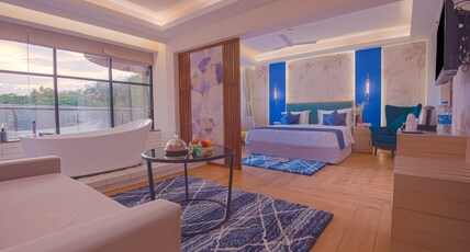 LE SEASONS RESORT Room Type - Presidential Suite With Bathtub